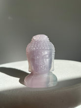 Load image into Gallery viewer, Lavender Fluorite Buddha Head 004
