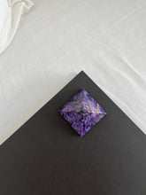 Load image into Gallery viewer, Charoite Pyramid 003
