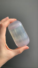 Load image into Gallery viewer, XXL Lavender Fluorite Palm 003
