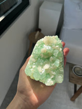 Load image into Gallery viewer, Green Apophyllite with Heulandite
